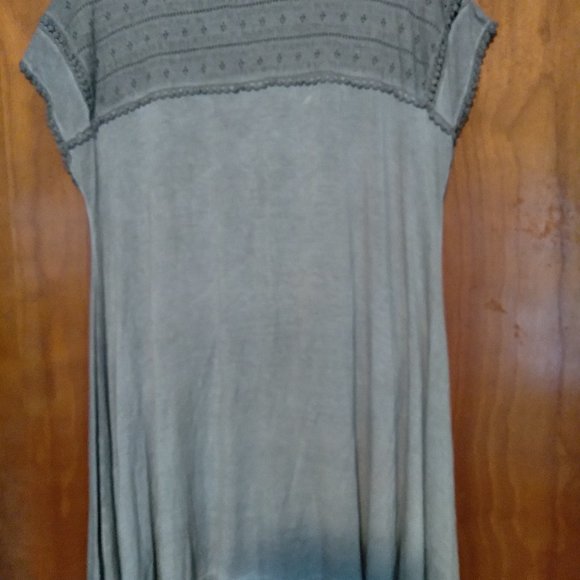 Womens top - Picture 2 of 2